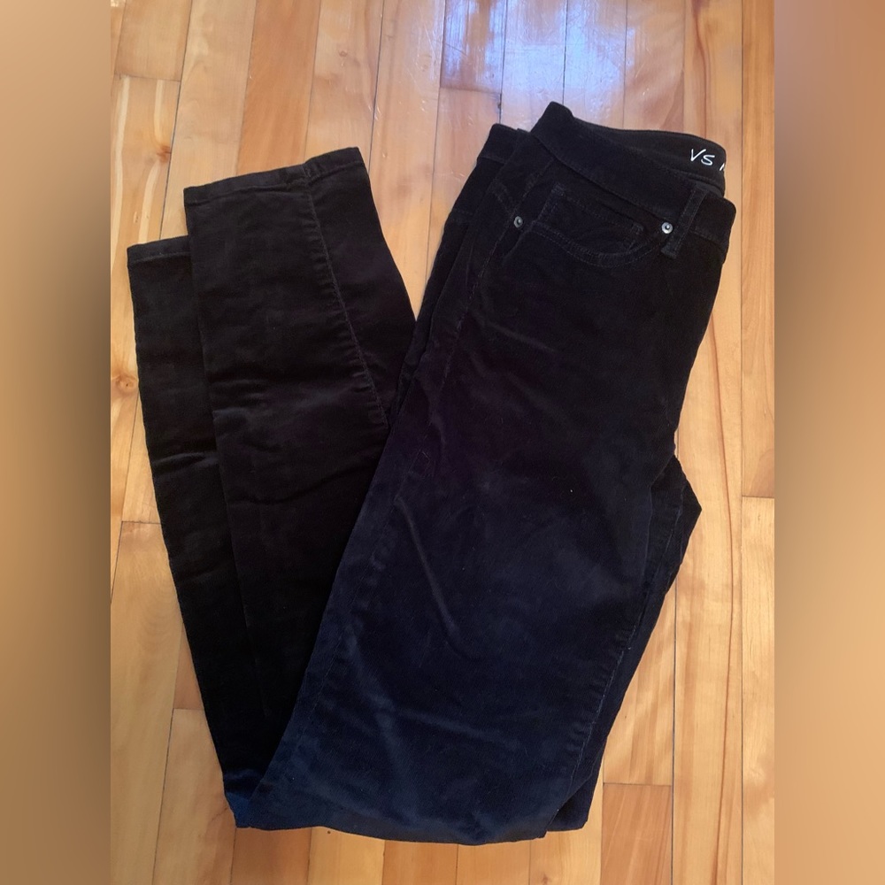 Victoria’s Secret black velvet jeans 4R mid ride siren